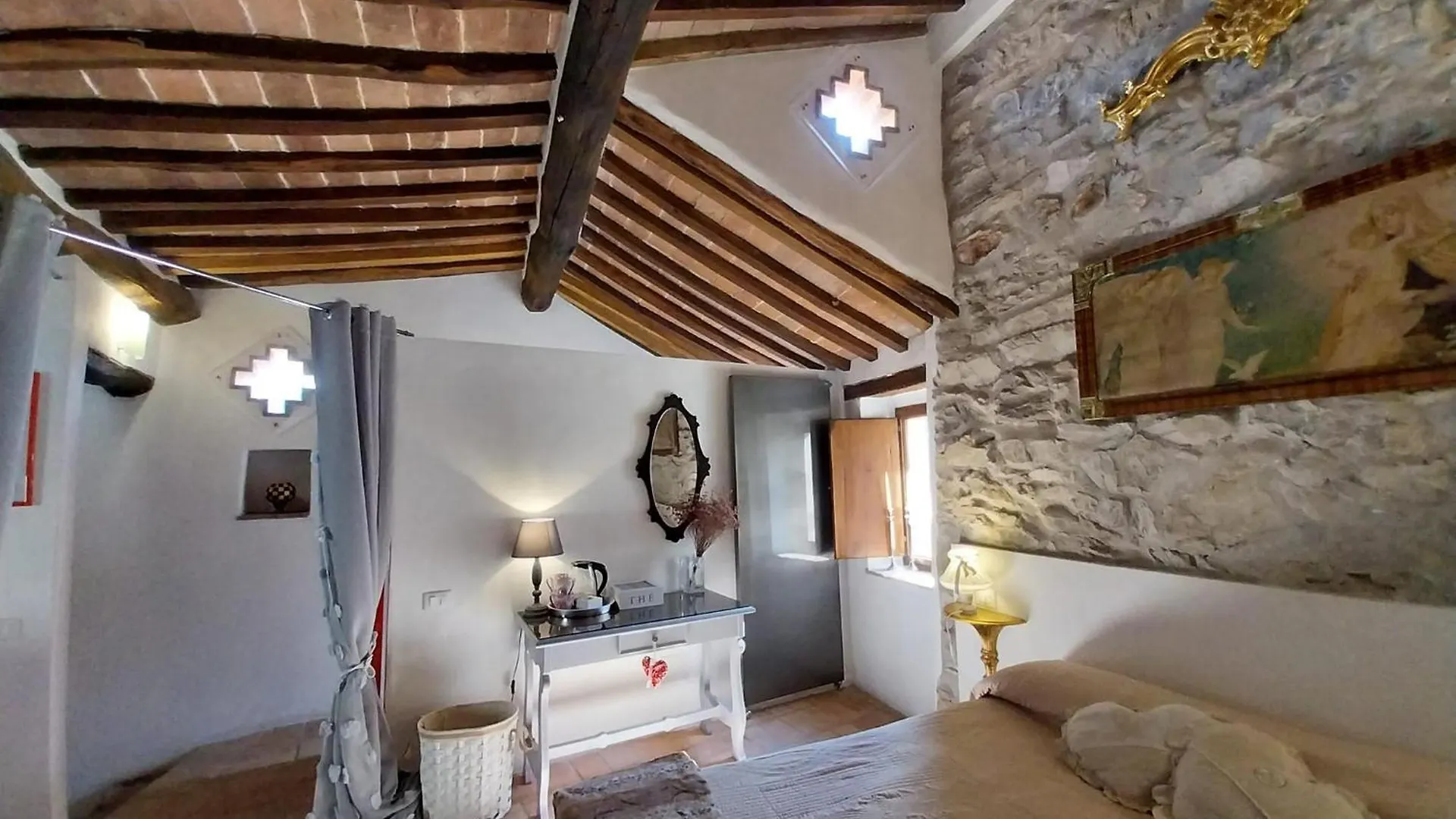 Apartment Romantic & Charming Appartamento In Centro Storico Cuore Di Toscana Monterotondo