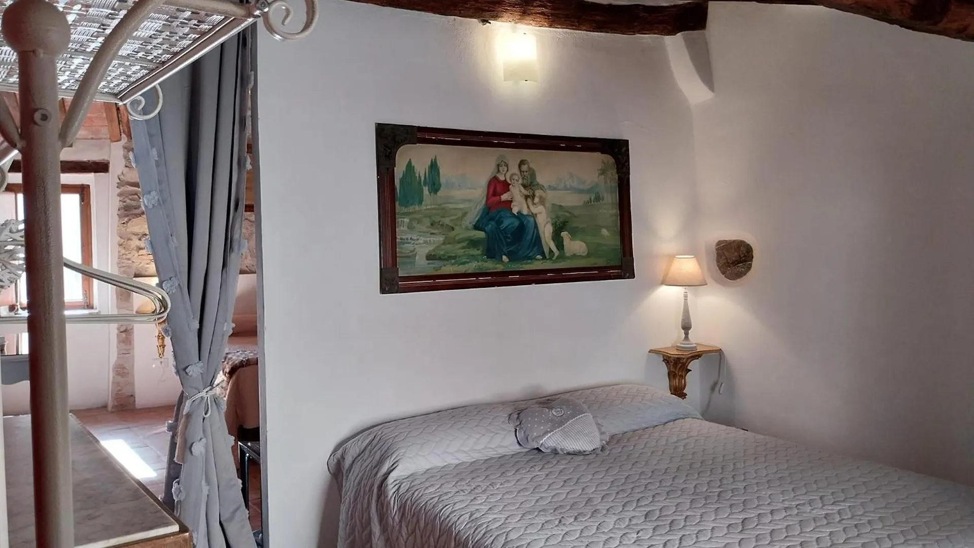 Romantic & Charming Appartamento In Centro Storico Cuore Di Toscana Monterotondo  Italien